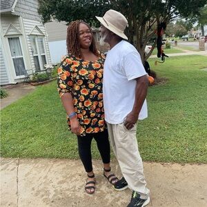 Forever Rose size 2x Floral Black and Orange Tunic Top Ptp 24.5” 34” L